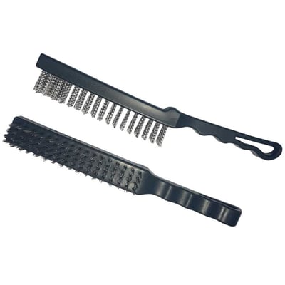 Escova manual com cerdas de aço, cabo de plástico