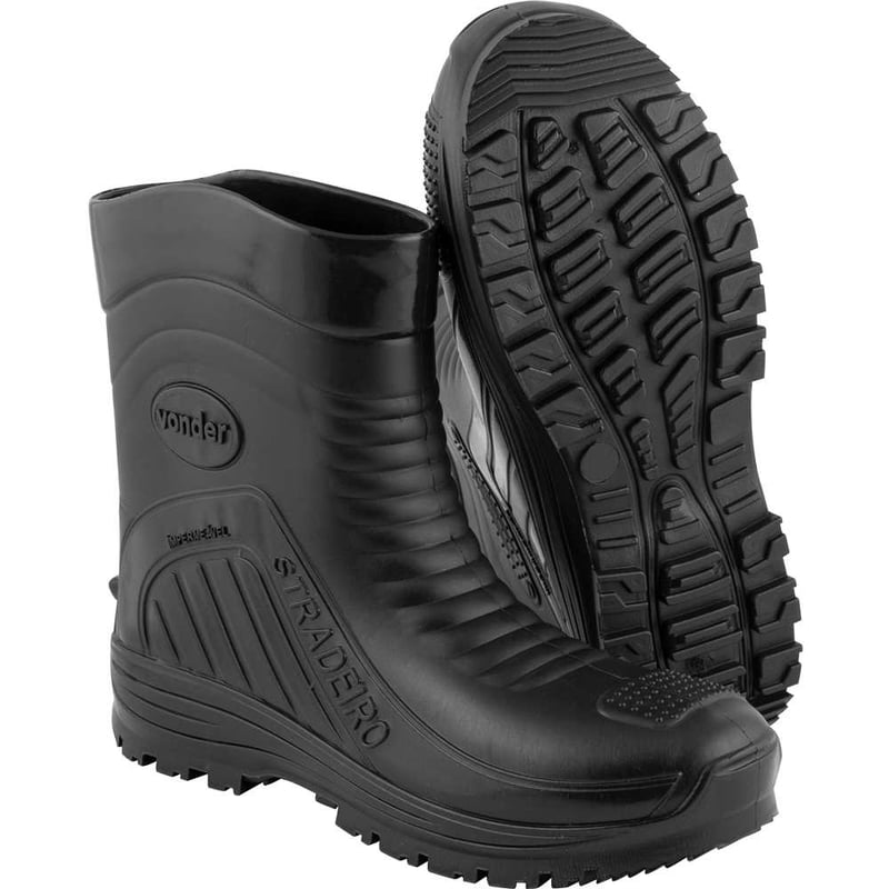 Bota de PVC preta, cano médio, sem forro, 38